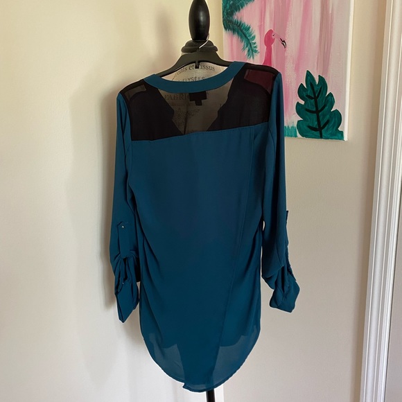 Top - Picture 3 of 4